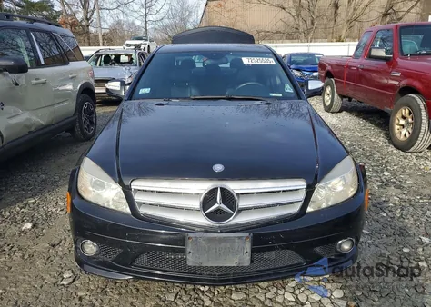 2008 Mercedes-Benz C 300 из США, поврежденный, VIN WDDGF54X78F070157